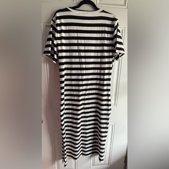 NWT Floral Blooming White & Black Stripe Side-Slit V-Neck Maxi Dress - Picture 13 of 13